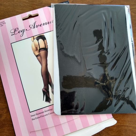 NIP 2 pair plus size stockings - Picture 2 of 12